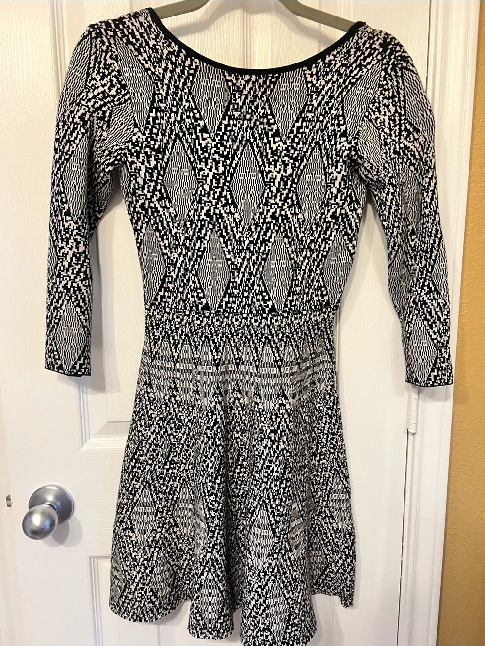Zara Black & Cream Patterned Fit-and-Flare 3/4 Sleeve Dress, Size XS